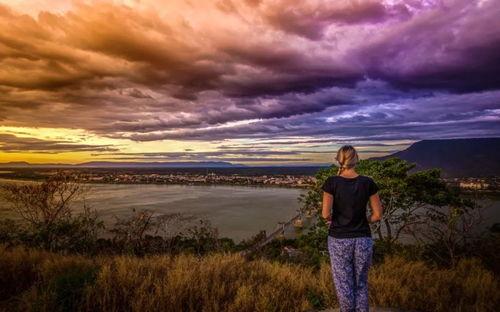 巴色没有回答,探寻未公开的秘密